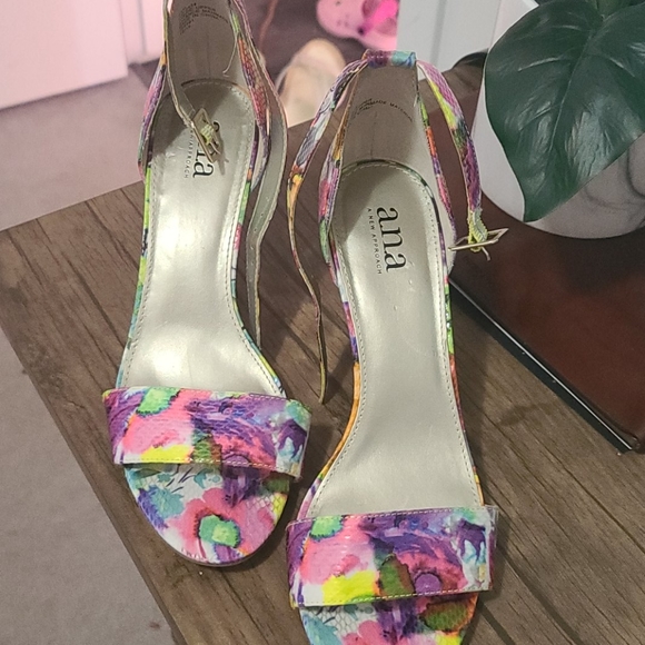 Colorful summer heels - Picture 2 of 5
